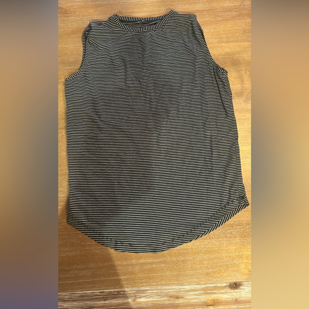 Lululemon Striped Sleeveless Women's Top Size 4
